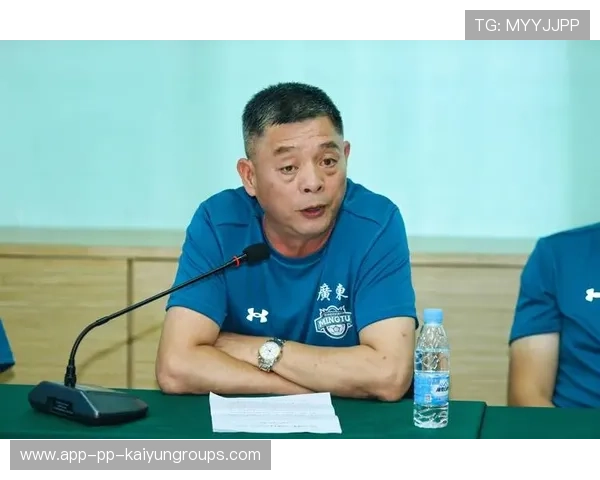 球队主教练新闻发布会重点摘要，足球队主教练 出征 讲话